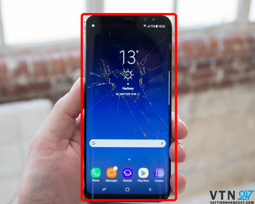Nhận biết màn hình Samsung chỉ nứt kính ngoài vẫn hiển thị tốt
